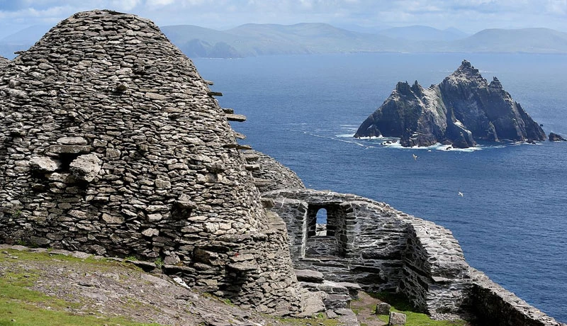 സഞ്ചാരികൾ റൂമുകൾ ക്യാൻസൽ ചെയ്യുന്നു; സീൽഗ് മിചിൽ വേഗം തുറക്കണം; ആശങ്ക പങ്കുവച്ച് ഹോട്ടൽ ഉടമ skellig