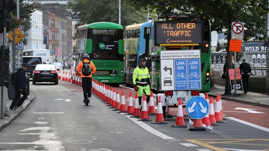 വാനുകൾക്കും കാറുകൾക്കും പുതിയ റൈറ്റ് ടേൺ; പിയേഴ്സ് സ്ട്രീറ്റിലെ ഗതാഗതമാറ്റങ്ങൾ 25 മുതൽ നിലവിൽ വരും dublin traffic