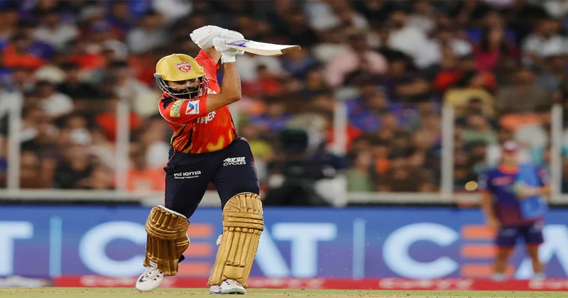 ക്വിന്റൽ അടിയുടെ അയ്യരുകളി; മുംബൈയെ തകർത്ത് പഞ്ചാബ് ഫൈനലിൽ Sreyas Iyer