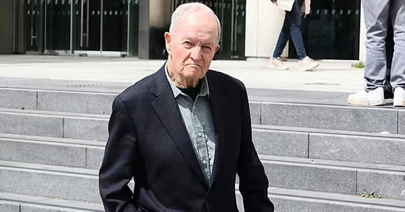 ആൺകുട്ടികളെ പീഡിപ്പിച്ചു; സ്കൂൾ പ്രിൻസിപ്പാളിന് ജയിൽ ശിക്ഷ aiden prncipal