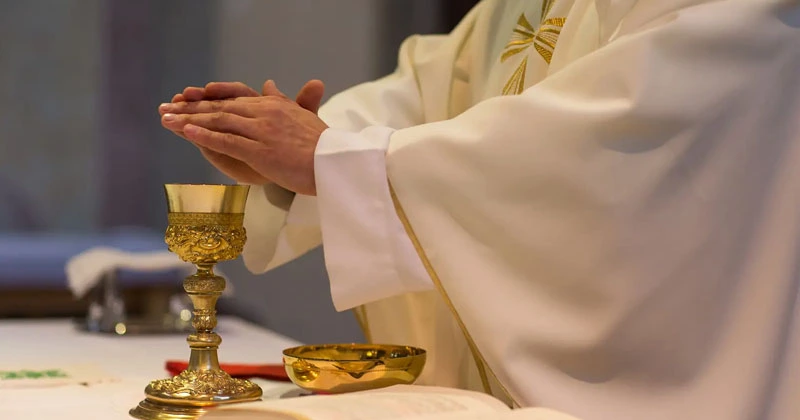 മലയാളം കുർബാന ( റോമൻ) 17 ന് church mass