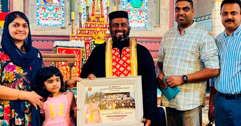 ഫാ. ജെനി ആൻഡ്രൂസിന് യാത്രയയപ്പ് നൽകി ഇടവകാംഗങ്ങൾ jeny andrews