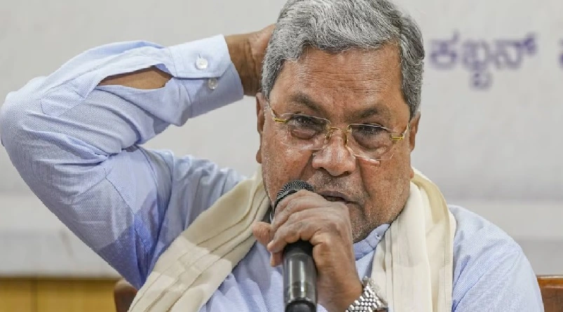 ആർസിബിയുടെ ഐപിഎൽ വിജയാഘോഷത്തിനിടെ അപകടം : മരിച്ചവരുടെ ബന്ധുക്കൾക്ക് 10 ലക്ഷം രൂപ നഷ്ടപരിഹാരം : ഇത്ര വലിയ ജനക്കൂട്ടത്തെ പ്രതീക്ഷിച്ചിരുന്നില്ലെന്ന് സിദ്ധരാമയ്യ