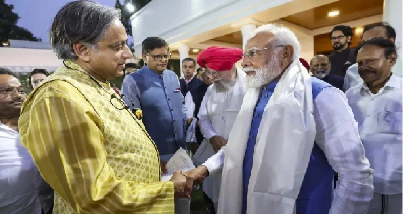 മാവോയിസ്റ്റ് ഭീകരത തുടച്ചുനീക്കാനുള്ള നീക്കം വിജയം : നരേന്ദ്ര മോദി സർക്കാരിന്റെ ദൗത്യത്തെ പ്രശംസിച്ച് ശശി തരൂർ