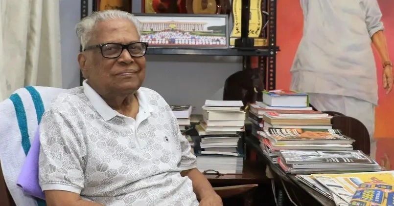 വി എസ് അച്യുതാനന്ദൻ്റെ ആരോഗ്യനില അതീവ ഗുരുതരം ; തീവ്രപരിചരണ വിഭാഗത്തിൽ തുടരുന്നു