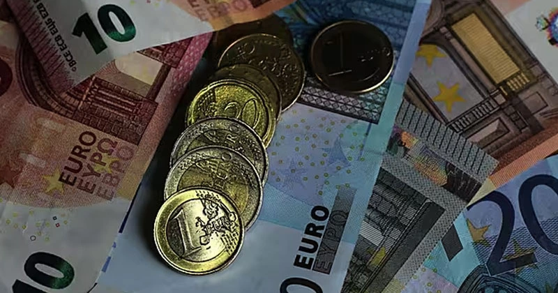 അയർലന്റിൽ അഴിമതി വ്യാപകമെന്ന് വിശ്വസിക്കുന്നത് മൂന്നിൽ രണ്ട് ഭാഗം ജനങ്ങൾ; റിപ്പോർട്ട് euro