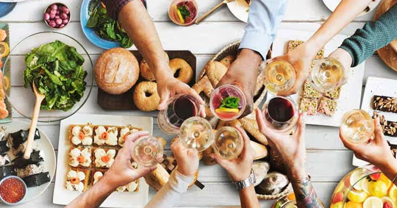 ഐറിഷ് ജനതയെ ബുദ്ധിമുട്ടിലാക്കി പണപ്പെരുപ്പം; ഭക്ഷ്യോത്പന്നങ്ങൾക്കും പാനീയങ്ങൾക്കും വില വർദ്ധിക്കുന്നു food and drinks