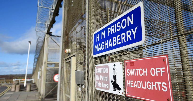 തടവുകാരെ കൊണ്ട് നിറഞ്ഞ് മാഗബെറി ജയിൽ; ആശങ്ക Maghaberry Prison