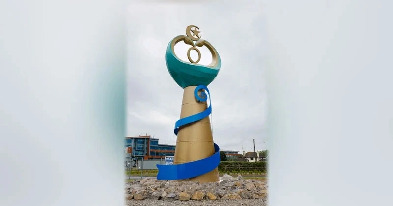 ഐറിഷ് മിത്തോളജിയിൽ നിന്നും പ്രചോദനം; ദോഗ്രെഡയിൽ ശിൽപ്പങ്ങൾ സ്ഥാപിച്ചു meath sculpture