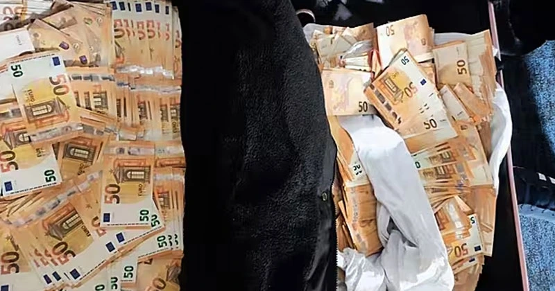 ഡബ്ലിനിൽ കള്ളപ്പണം കടത്താൻ ശ്രമം; മൂന്ന് പേർ അറസ്റ്റിൽ black money