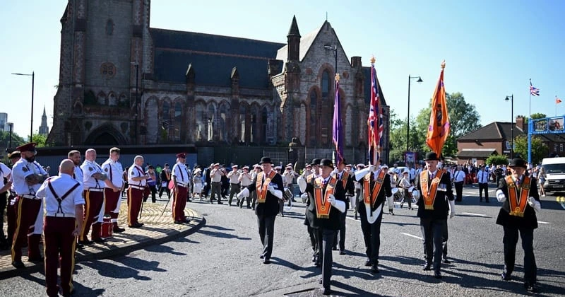 ട്വെൽത്ത് ഓഫ് ജൂലൈ; നോർതേൺ അയർലന്റിൽ വിപുലമായ ആഘോഷം july parade