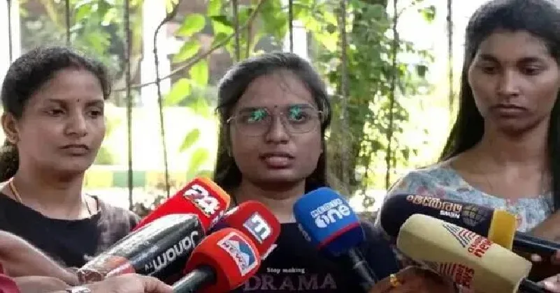 സാമ്പത്തിക തട്ടിപ്പ് കേസ് ; ദിയ കൃഷ്ണയുടെ സ്ഥാപനത്തിലെ മുൻ ജീവനക്കാരി ദിവ്യ ഫ്രാൻസിസ് കീഴടങ്ങി