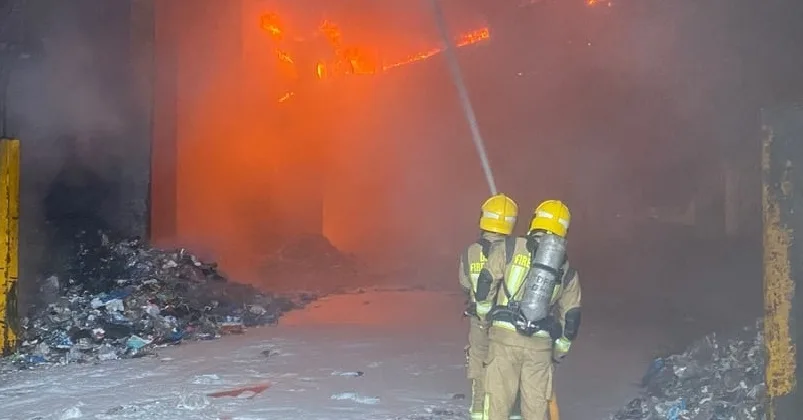 ഡബ്ലിനിലെ ബാൽബ്രിഗനിലുള്ള മാലിന്യ സംസ്കരണ കേന്ദ്രത്തിൽ വൻ തീപിടുത്തം