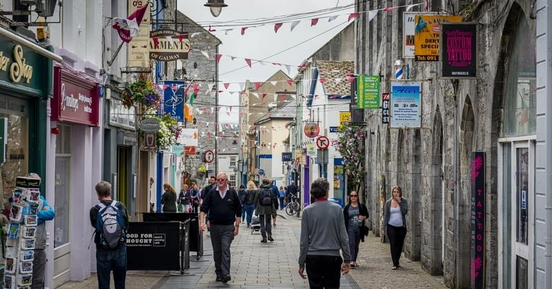 സെമസ്റ്റർ ആരംഭിക്കാൻ ദിവസങ്ങൾ; വീടില്ലാതെ വിദ്യാർത്ഥികൾ; അഭ്യർത്ഥനയുമായി യൂണിവേഴ്സിറ്റി galway