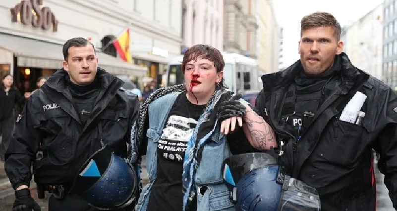 ബെർലിനിൽ പലസ്തീൻ അനുകൂല പ്രതിഷേധക്കാർക്ക് മർദ്ദനം : ആശങ്കയറിയിച്ച് ജർമ്മനിയിലെ ഐറിഷ് അംബാസഡർ