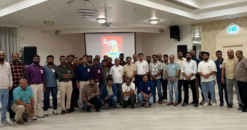 വി.എസ് അച്യുതാനന്ദന് ആദരാഞ്ജലി അർപ്പിച്ച് ക്രാന്തി അയർലൻഡ് vs anusmaranam