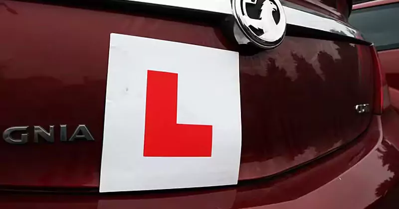 ഡ്രൈവിംഗ് ടെസ്റ്റിൽ ആൾമാറാട്ടത്തിന് പദ്ധതി; പരിശീലകനെതിരെ കേസ് drving test