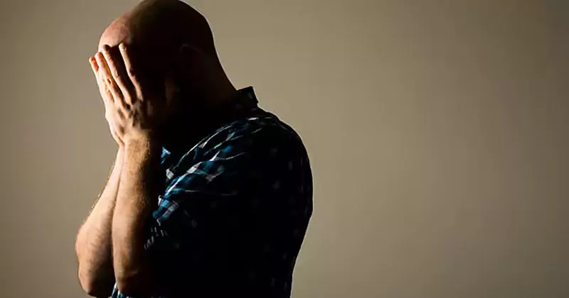 അഞ്ചിൽ നാലും പുരുഷന്മാർ; പുരുഷന്മാർക്കിടയിൽ ആത്മഹത്യാ പ്രവണത വർധിക്കുന്നു men