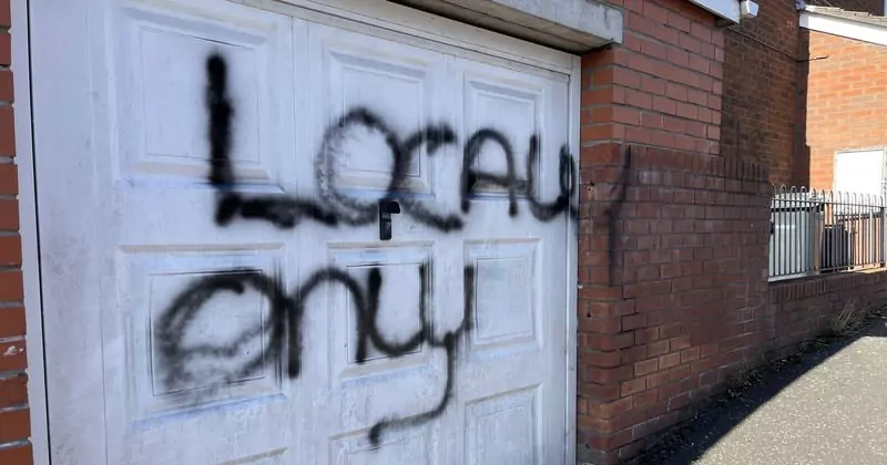 ബെൽഫാസ്റ്റിലെ വംശീയ ആക്രമണങ്ങൾ; അപലപിച്ച് രാഷ്ട്രീയ നേതാക്കൾ belfast attack