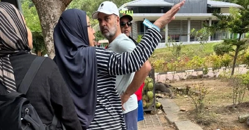 രാഹുൽ മലേഷ്യൻ യാത്രയിൽ ; ബിഹാർ രാഷ്ട്രീയത്തിന്റെ ചൂടും പൊടിയും താങ്ങാനാകാതെ രാജകുമാരൻ പോയെന്ന് ബിജെപി