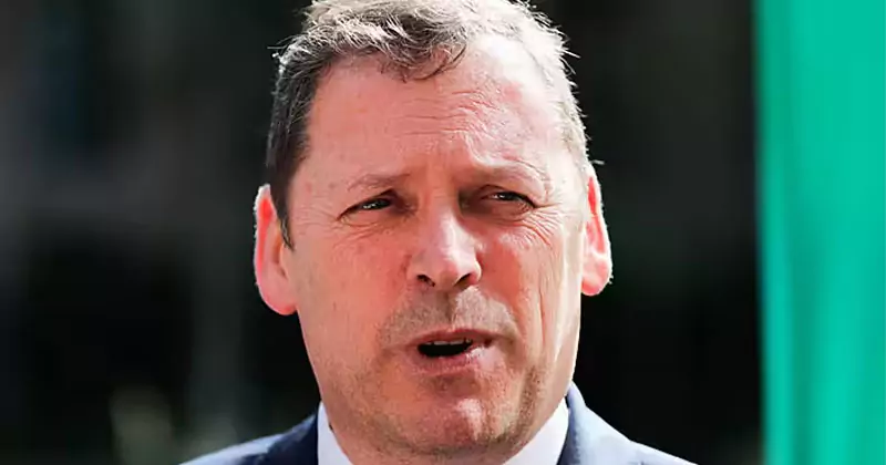 ഇന്ത്യ-ഇയു വ്യാപാര കരാർ; ഇന്ത്യ സന്ദർശിക്കുന്ന സംഘത്തിൽ അയർലൻഡ് എംഇപിയും ireland mep