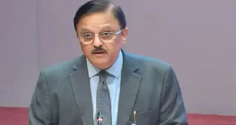 പടക്കം പൊട്ടിക്കുന്നതും വിഗ്രഹം പുഴയിലൊഴുക്കുന്നതും അനിവാര്യമായ മതാചാരമല്ല ; ജസ്റ്റിസ് എ.എസ്. ഓക