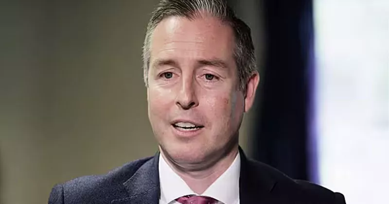 ഇസ്രായേൽ സന്ദർശിച്ചു; മന്ത്രിയ്ക്ക് വിമർശനം paul givan