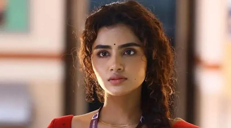 അനുപമ പരമേശ്വരന്റെ മോർഫ് ചെയ്ത ചിത്രങ്ങൾ പ്രചരിപ്പിച്ചു ; പിന്നിൽ 20 വയസുള്ള പെൺകുട്ടി