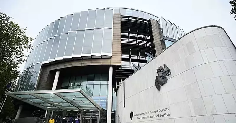 “തലകൊണ്ട് മൂക്കിൽ ഇടിച്ചു”; അമ്മയെ പരിക്കേൽപ്പിച്ച മകന് ജാമ്യമില്ല court