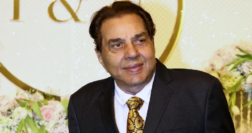 ഇനി ചികിത്സ വീട്ടിൽ ; ധർമ്മേന്ദ്രയെ ഡിസ്ചാർജ് ചെയ്തു