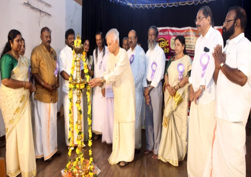 ഫൈൻ ആർട്സ് സൊസൈറ്റിയുടെ കെ ജെ ജോയ്, എ ടി ഉമ്മർ അനുസ്മരണം; ടി കെ നായർ ഉദ്ഘാടനം ചെയ്തു Music Tribute