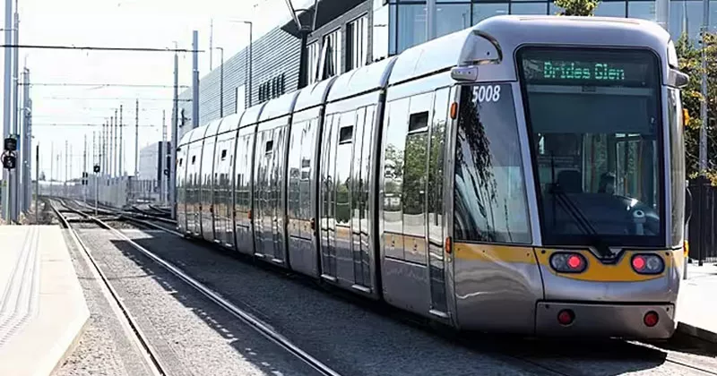 ലുവാസ് ഗ്രീൻ ലൈൻ സേവനങ്ങൾ നിർത്തിവച്ചു Luas Green