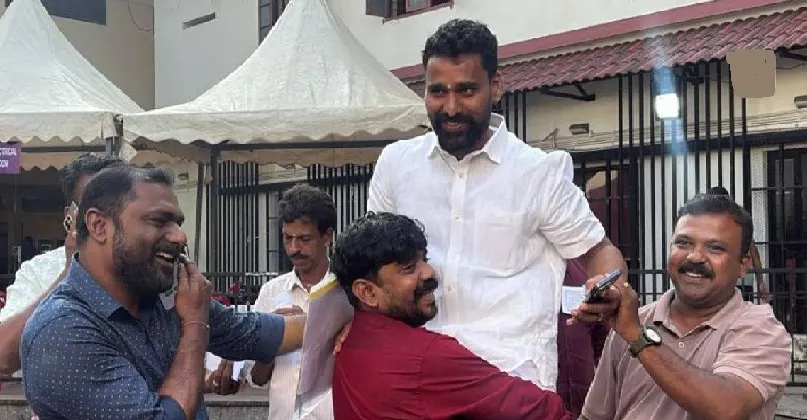 സിപിഎം കുറ്റിച്ചൂലിനെ നിർത്തിയാലും വിജയിക്കുമെന്ന് അഹങ്കരിച്ച വാർഡ് ; ഇനി എൻ ഡി എയ്ക്ക് സ്വന്തം