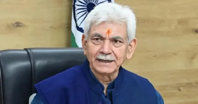 ലഷ്കർ , ഹിസ്ബുൾ ഭീകരന്മാരുമായി ബന്ധം : അഞ്ച് സർക്കാർ ജീവനക്കാരെ ജോലിയിൽ നിന്ന് പുറത്താക്കി കശ്മീർ ഭരണകൂടം