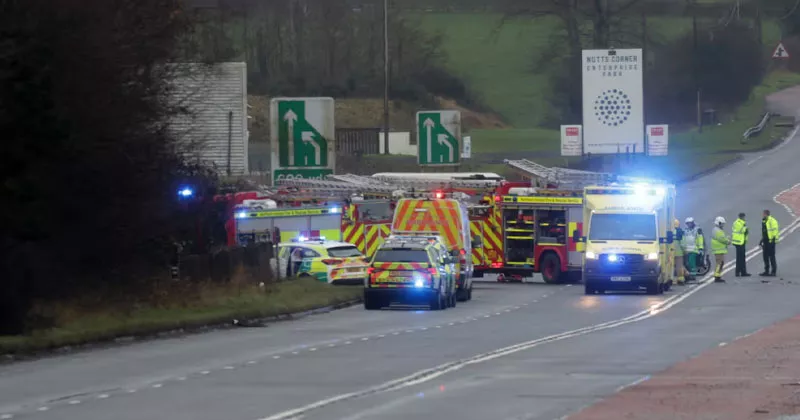 വാഹനാപകടം; ആൻഡ്രിമിലെ റോഡിൽ ഗാതഗത തടസ്സം antrim accident