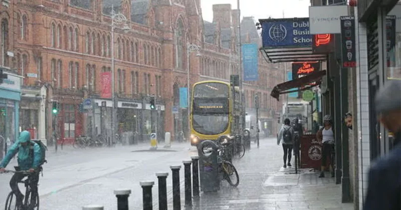 ശക്തമോ അതിശക്തമോ ആയ മഴ; അയർലൻഡിൽ മഴ തുടരുമെന്ന് മുന്നറിയിപ്പ്