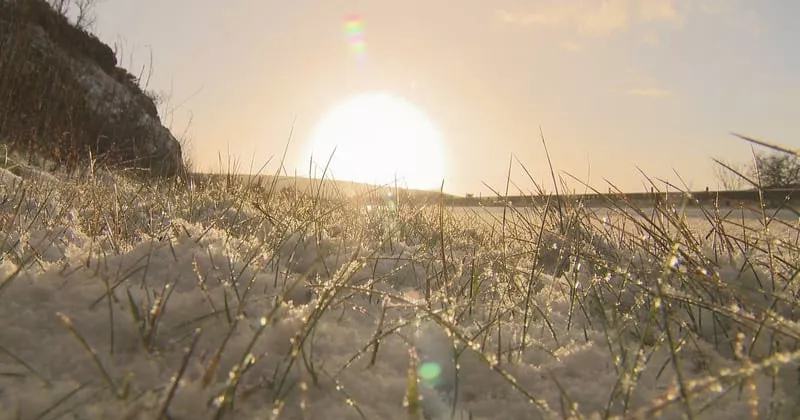 അതിശൈത്യം; വടക്കൻ അയർലൻഡിൽ അടച്ചിട്ടത് 200 ഓളം സ്കൂളുകൾ ice warning