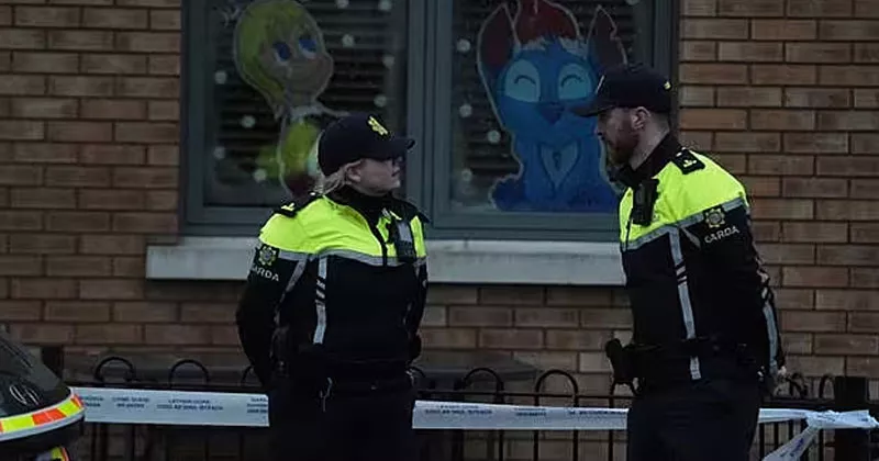 വീടുകൾക്കുള്ളിൽ നിന്നും മൃതദേഹങ്ങൾ കണ്ടെത്തി police garda