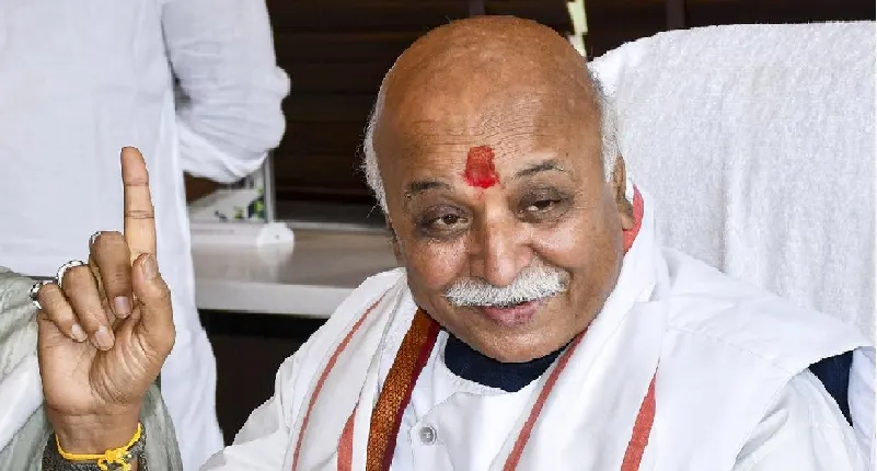 വെനിസ്വേല പ്രസിഡന്റിനെ അമേരിക്ക പുറത്താക്കിയതുപോലെ, യൂനുസിനെ പുറത്താക്കാൻ ഇന്ത്യ സൈന്യത്തെ അയക്കണം : പ്രവീൺ തൊഗാഡിയ