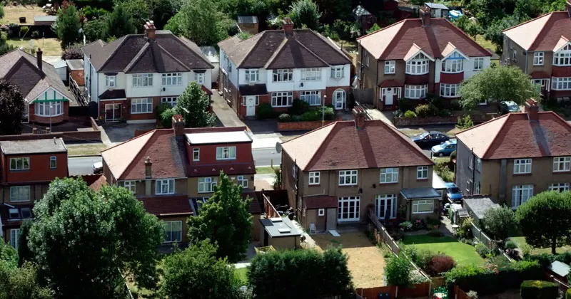 അയർലൻഡിൽ വീടുകളുടെ വില 7 ശതമാനം വർധിച്ചു; സിഎസ്ഒ semi attached houses