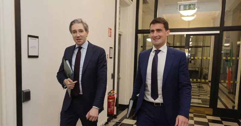 ഖജനാവിൽ മിച്ചം 7.1 ബില്യൺ യൂറോ; നികുതി വരുമാനം കുറഞ്ഞു simon haris