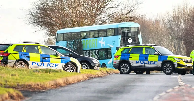 കാറും ബസും കൂട്ടിയിടിച്ച് അപകടം; ഒരാൾക്ക് പരിക്ക് airport