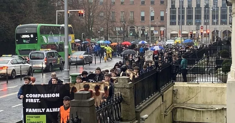 സൗത്ത് ആഫ്രിക്കൻ കുടുംബത്തെ നാടുകടത്തിയ സംഭവം; ഡബ്ലിനിൽ പ്രതിഷേധം dublin protest