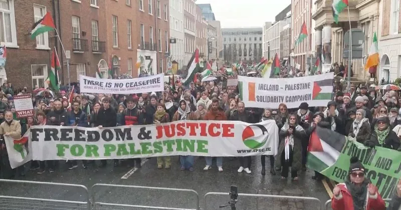 ഡബ്ലിനിൽ പലസ്തീൻ അനുകൂല റാലി; പങ്കെടുത്തത് പതിനായിരങ്ങൾ palastine rally