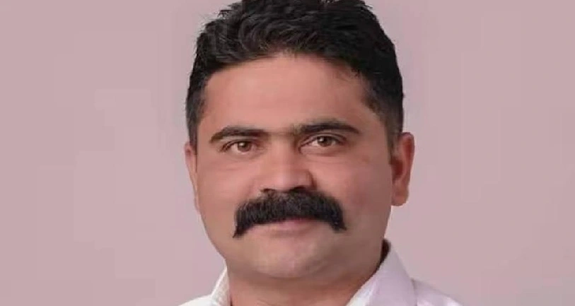 ലൈംഗിക പീഡനക്കേസിലെ പ്രതി , പാലക്കാട് നഗരസഭാ കൗൺസിലർ പ്രശോഭ് സി വത്സനെ കോൺഗ്രസ് പുറത്താക്കി