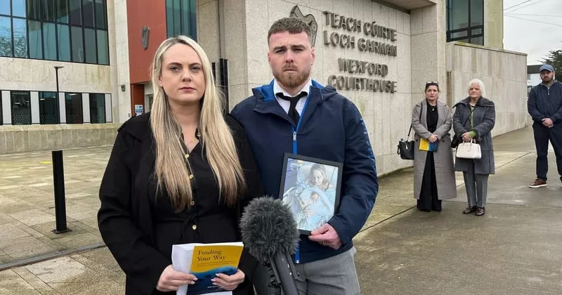 വാഹനാപകടത്തിൽ ഗർഭസ്ഥശിശു മരിച്ച സംഭവം; രാഷ്ട്രീയക്കാരെ കണ്ട് ദമ്പതികൾ wexford accident