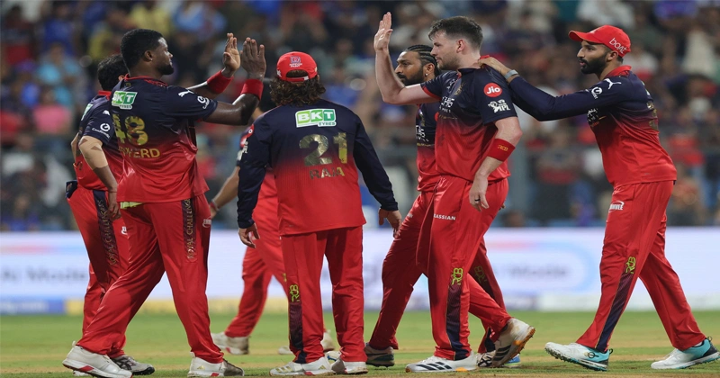 ബാറ്റിംഗ് വെടിക്കെട്ട്; വാംഖഡെയിൽ മുംബൈയെ വീഴ്ത്തി ബംഗലൂരു MI vs RCB