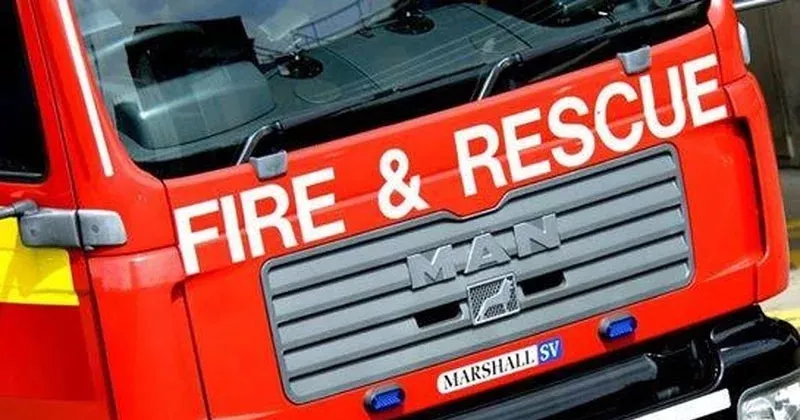 റീസൈക്കിൾ സൈറ്റിൽ തീപിടിത്തം fire and rescue