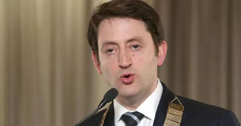 അയർലൻഡിന് ആവശ്യം 5000 കിടക്കകൾ; മാത്യു സാഡ്ലയർ matthew sadler