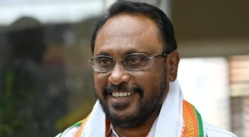 തെരഞ്ഞെടുപ്പു വിജയലഹരിയിൽ പരിസരബോധം മറന്നു പോയി : ബിന്ദു കൃഷ്ണയെ കെട്ടിപ്പിടിക്കാൻ ശ്രമിച്ചത് വിവാദമായതിൽ ചെറിയാൻ ഫിലിപ്പ്